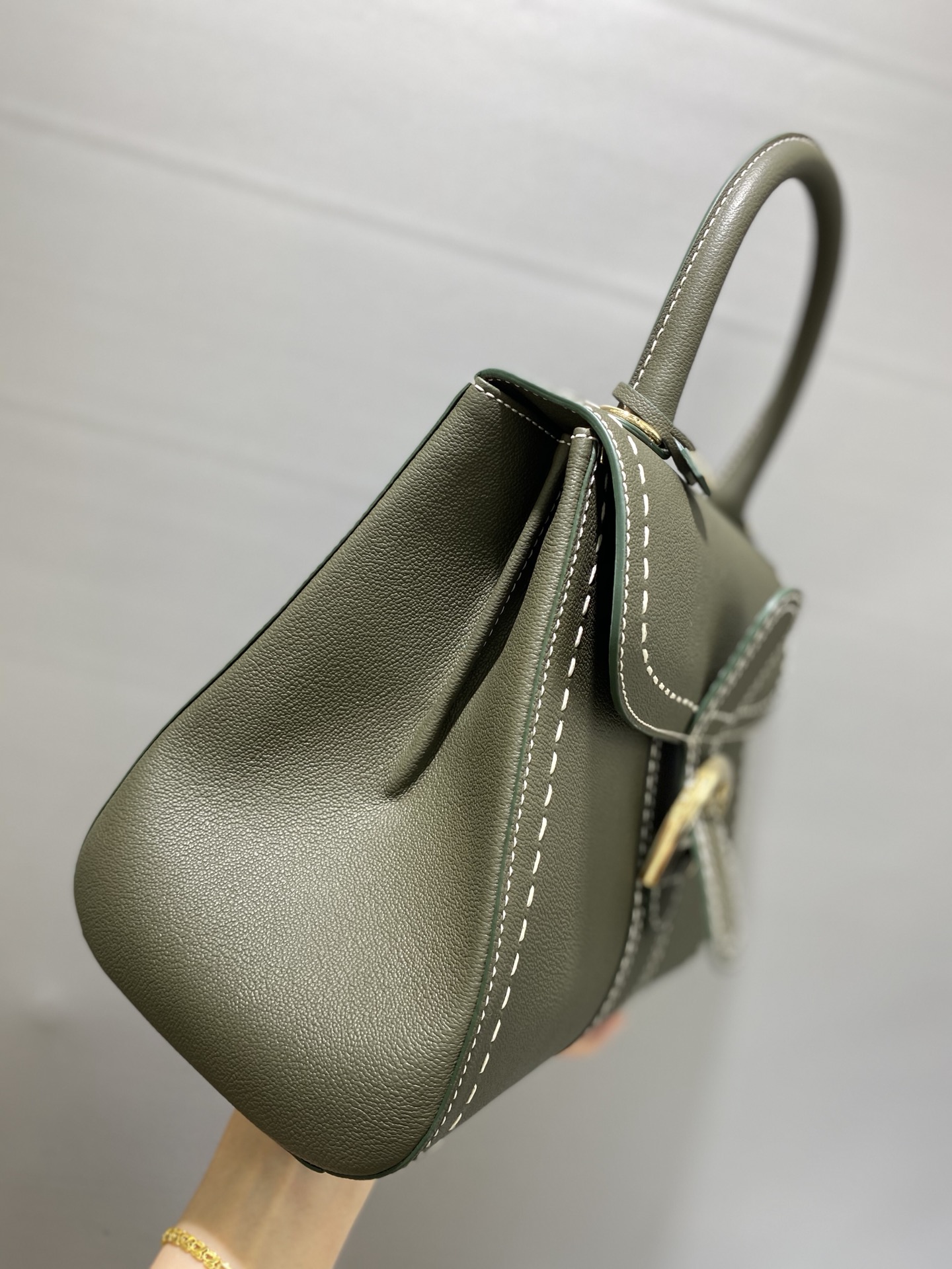 델보 브리앙 박스백 미듐